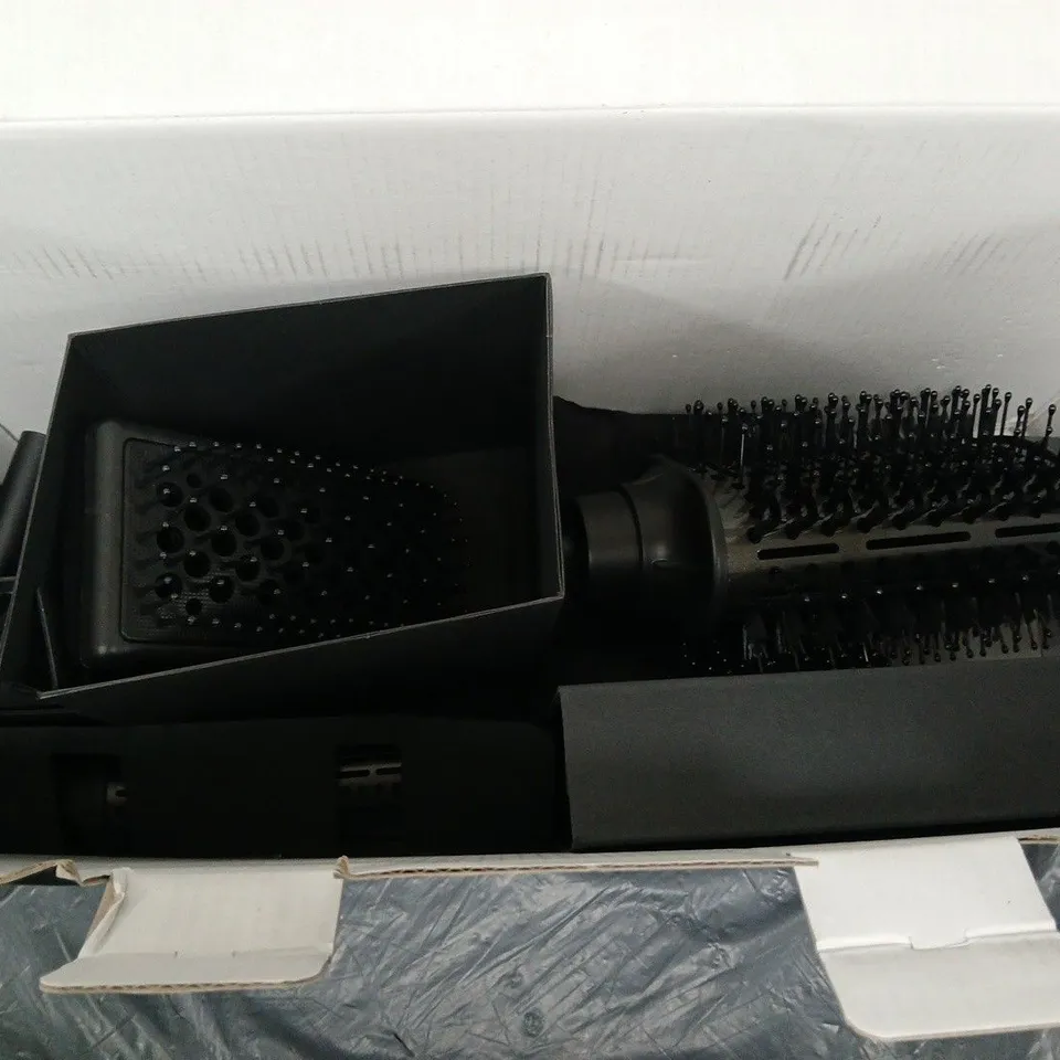 BOXED REVAMP DYNAMIC PRO BLOW DRY IONIC AIRSTYLER