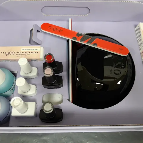 MYLEE THE MAIN GEL MANI KIT