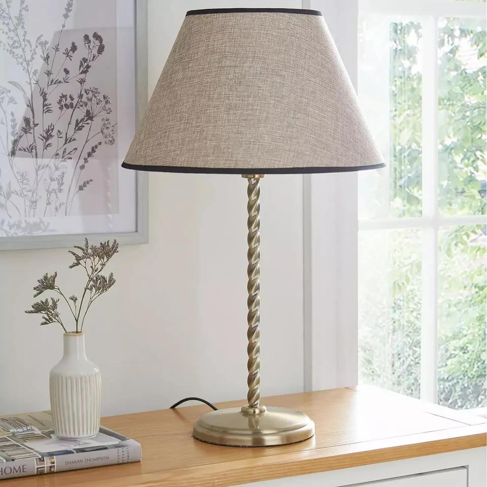 BOXED ANTIQUE BRASS TABLE LAMP