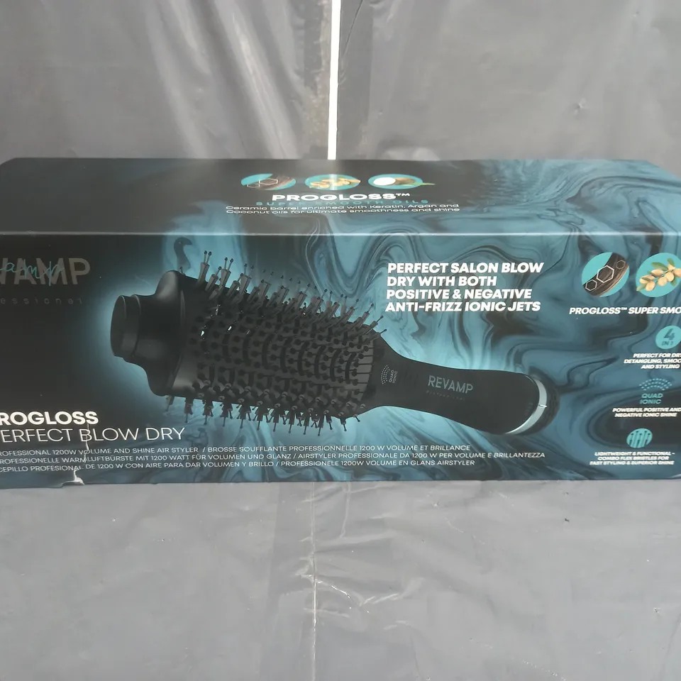 BOXED REVAMP PROGLOSS PERFECT BLOW DRY VOLUME HAIRBRUSH RRP £60