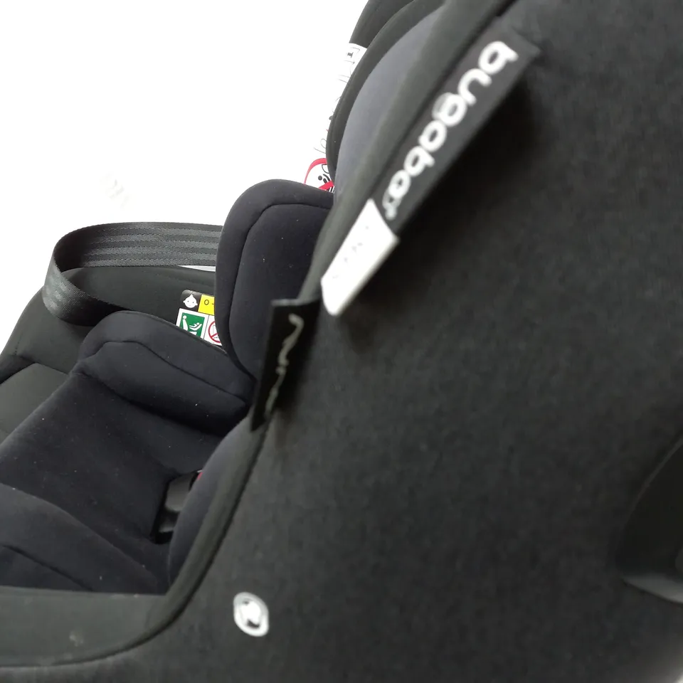 CHILDRENS CAR SEAT IN BLACK