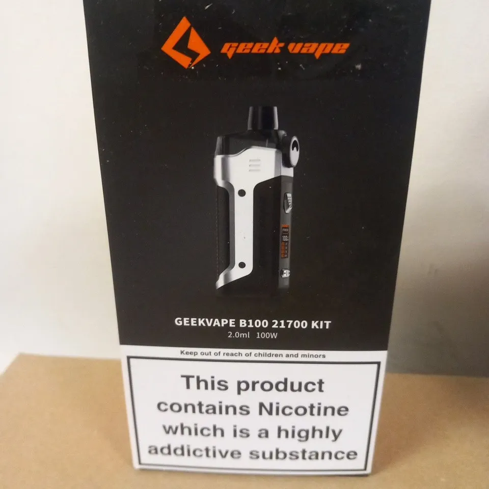 BOXED GEEKVAPE B100 21700 KIT 2ML 100W