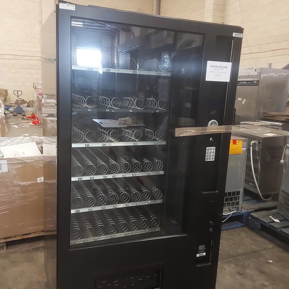 VENDO SANDEN VENDING MACHINE