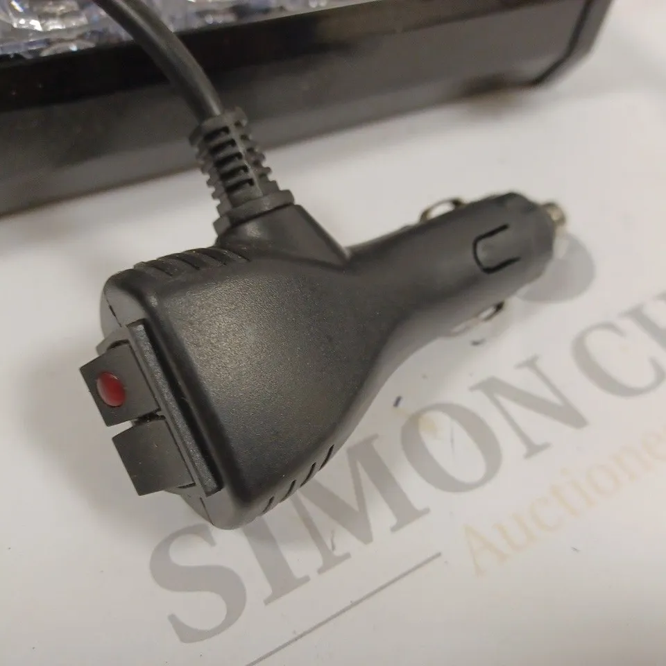 PAIR OF MOUNTABLE LIGHTING STRIPS