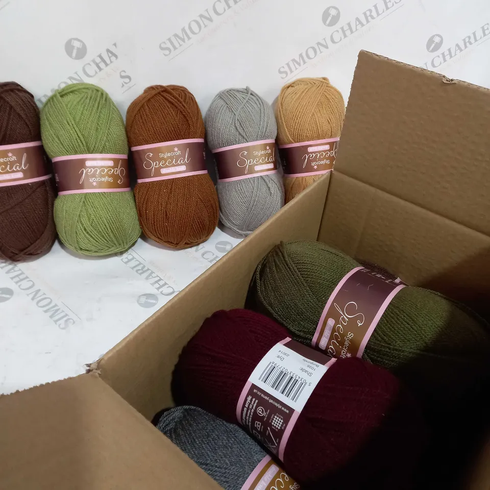 10 BALLS OF COLOURED STYLECRAFT SPECIAL DOUBLE KNIT YARN