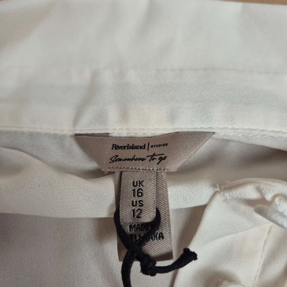 RIVER ISLAND WHITE DRESS WITH BLACK SCALLOPED TRIM, UK 16