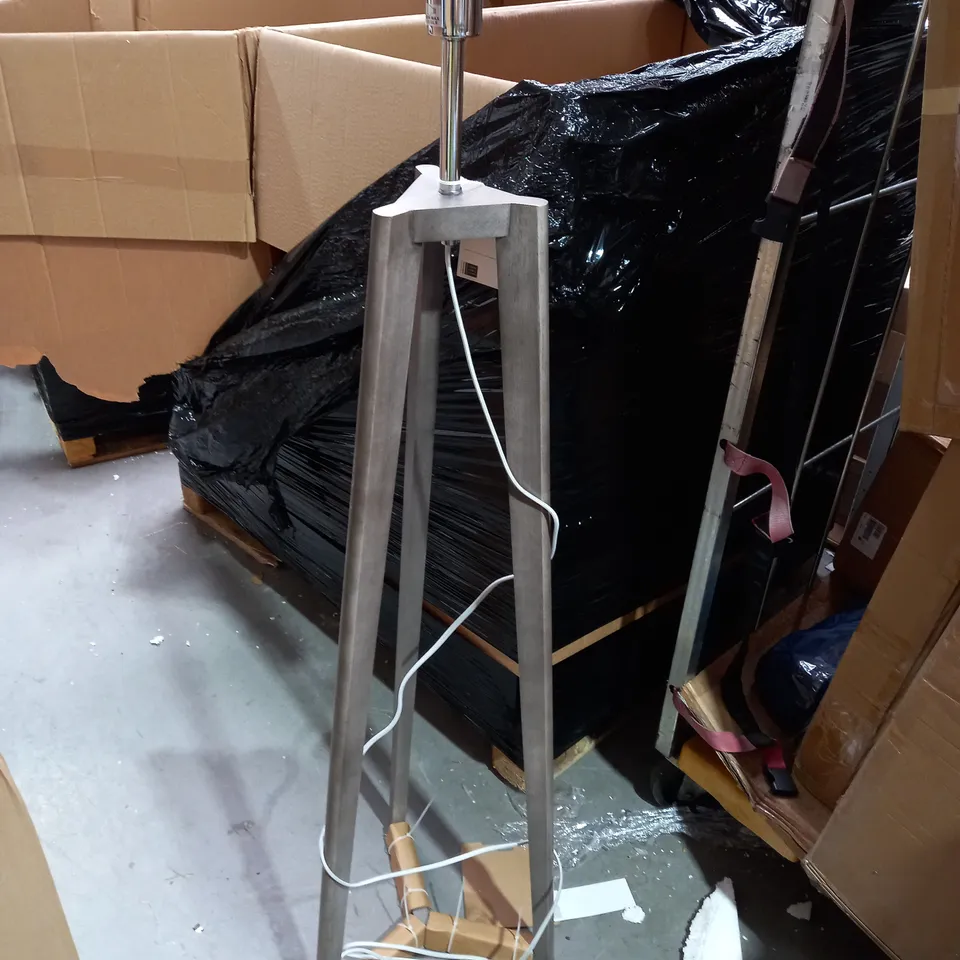 BOXED TRINITY GREY OAK EFFECT FLOOR LAMP