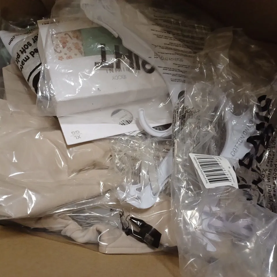 APPROXIMATELY 10 ASSORTED COTTON ON CLOTHING ITEMS TO INCLUDE OVERSIZED CREW FLEECE IN FADED SLATE SIZE XS, CROP FLECK CARDIGAN SIZE M, PADDED LOW BACK BRALETTE IN WHITE SIZE L