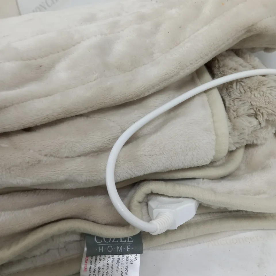 BOXED COZEE HOME VELVETSOFT HEATED THROW IN STONE 