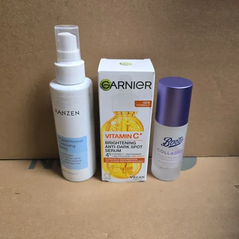 APPROXIMATELY 15 ASSORTED HEALTH & BEAUTY PRODUCTS TO INCLUDE BOOTS COLLAGEN SERUM, GARNIER VITAMIN C SERUM, KANZEN CLEANSING SPRAY ETC - COLLECTION SPRAY