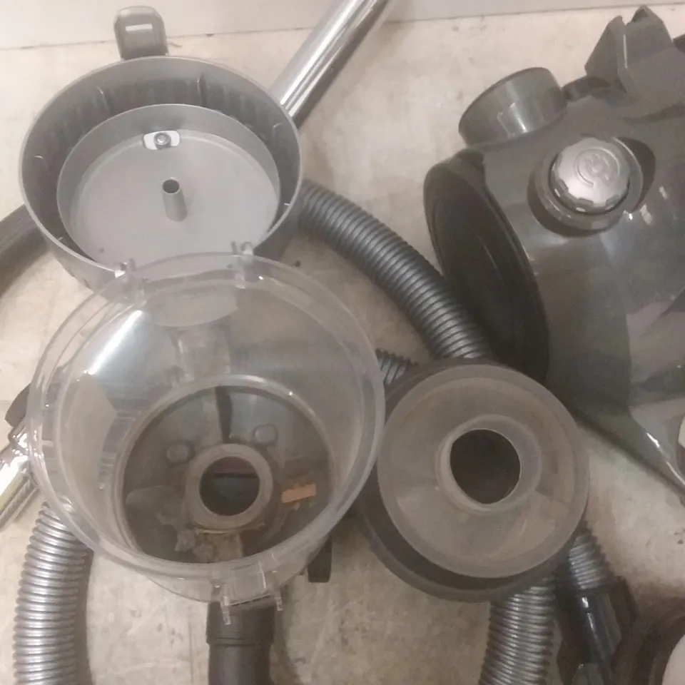 RUSSELL HOBBS COMPACT XS CYLINDER VACUUM