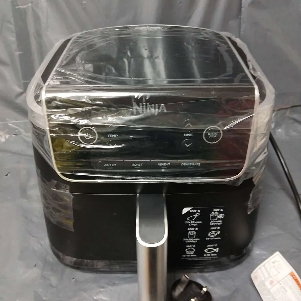 NINJA AIR FRYER PRO