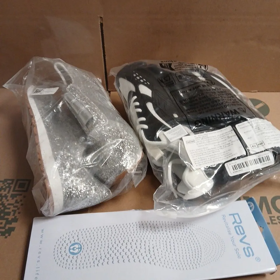 APPROXIMATELY 10 PAIRS OF ASSORTED SHOES TO INCLUDE - BOOTS - SLIPPERS - TRAINERS ETC