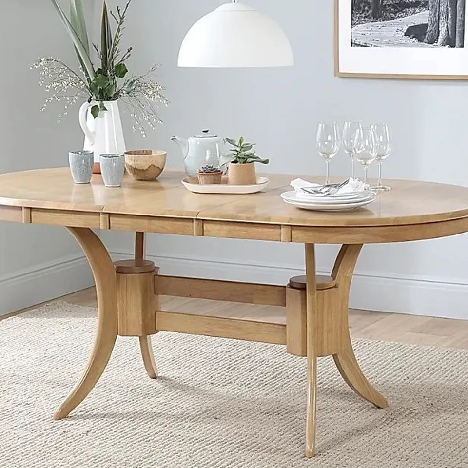 BOXED DESIGNER TOWNHOUSE OVAL OAK 150-180cm EXTENDING DINING TABLE (2 BOXES)