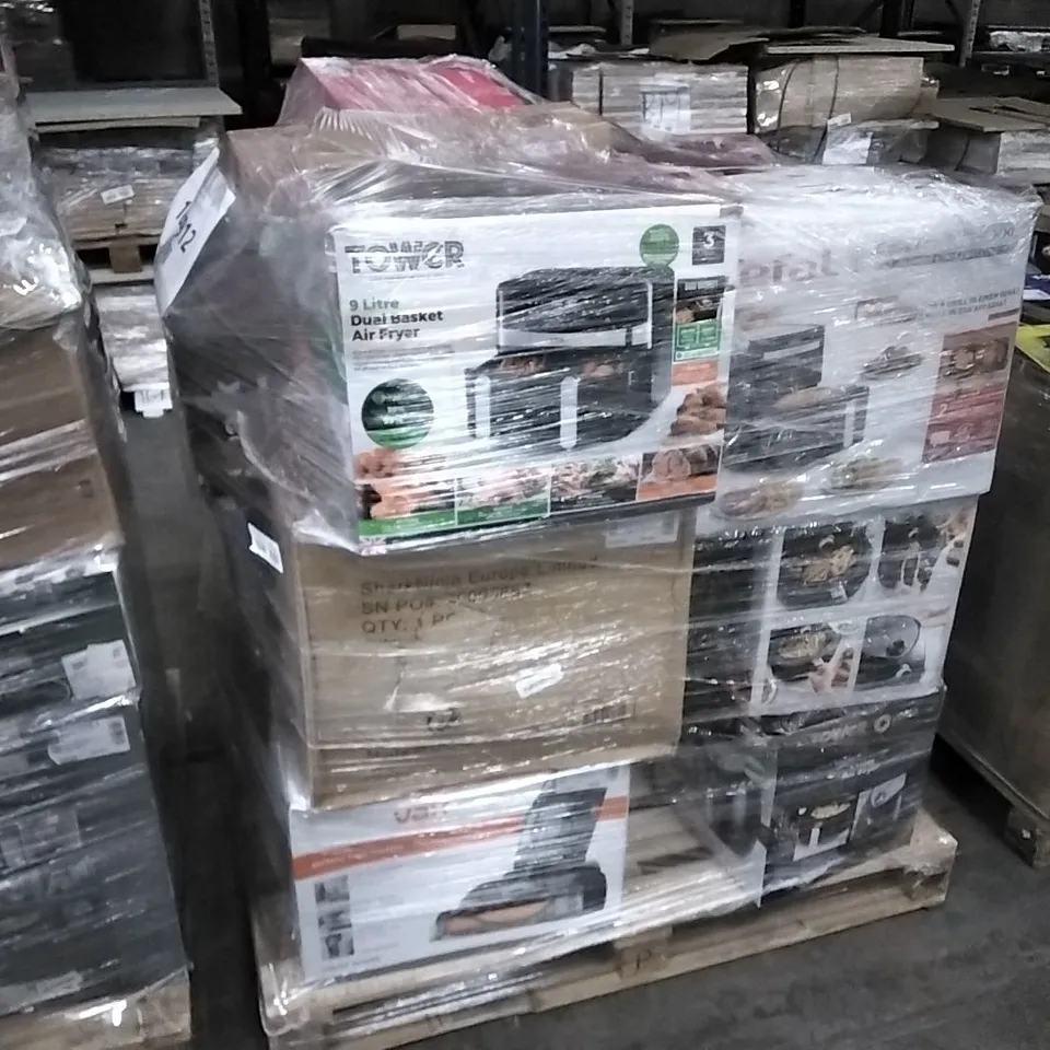 PALLET OF APPROXIMATELY 22 UNPROCESSED RAW RETURN HOUSEHOLD AND ELECTRICAL GOODS TO INCLUDE;
