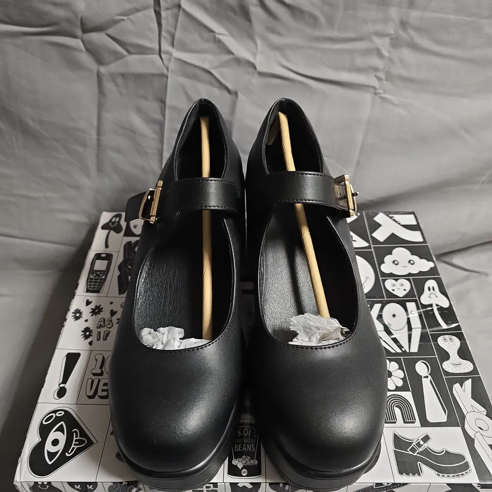 BOXED PAIR OF KOI FOOTWEAR TIRA MARY JANE SHOES - UK SIZE 7