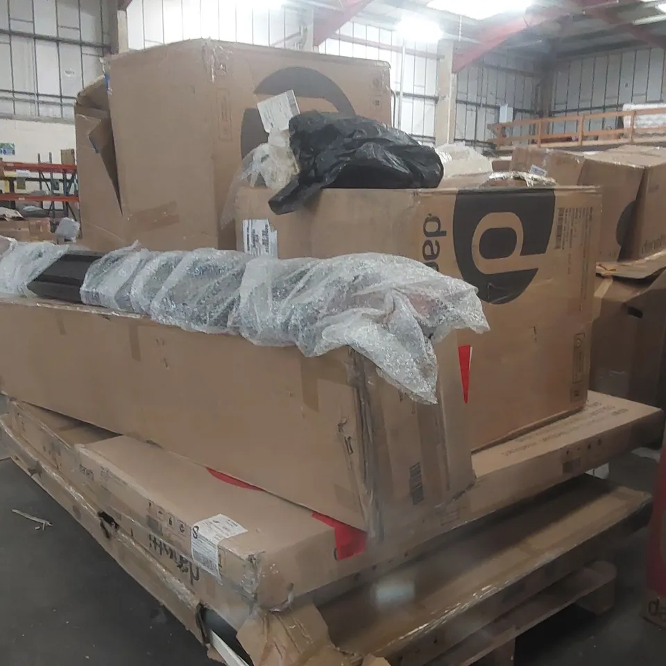 PALLET CONTAINING A LARGE QUANTITY OF ASSORTED DANETTI FURNITURE PARTS