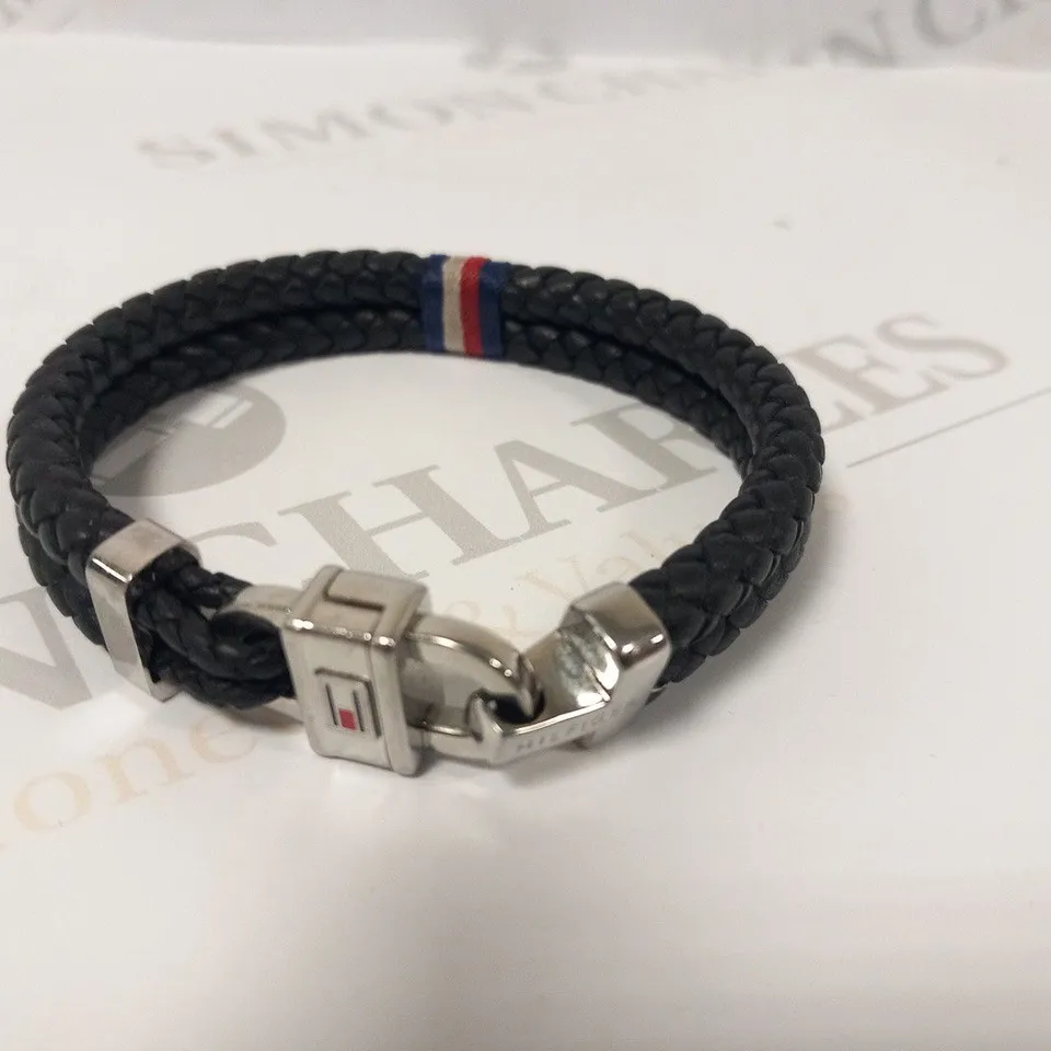 TOMMY HILFIGER CARABINER MENS LEATHER BRACELET 