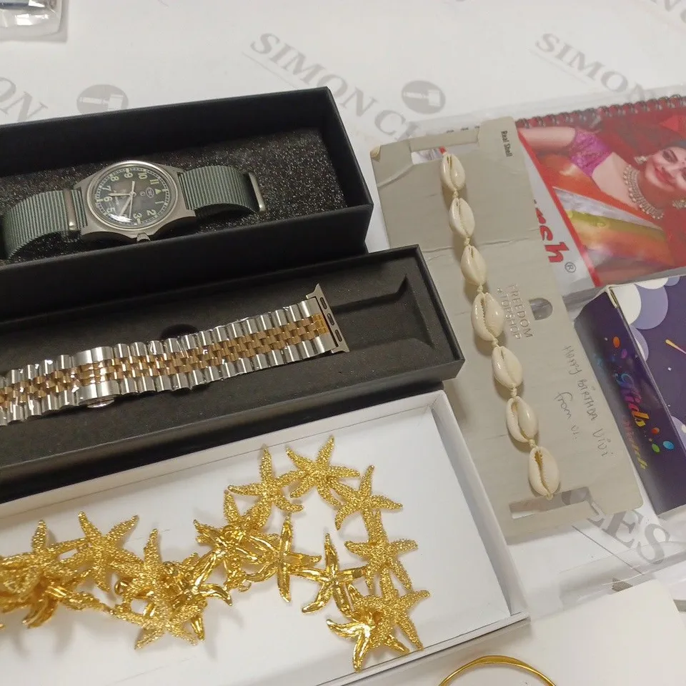 LOT OF 11 ASSORTED COSTUME JEWELLERY AND WATCH ITEMS 