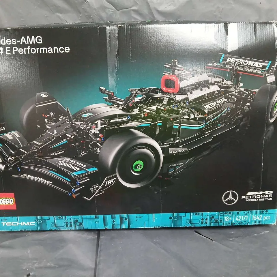 LEGO BOXED MERCEDES AMG F1 W14 PULL-BACK - 42165 RRP £189.99