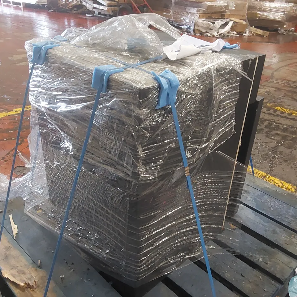 CHUBBSAFES HEAVY DUTY SECURITY SAFE