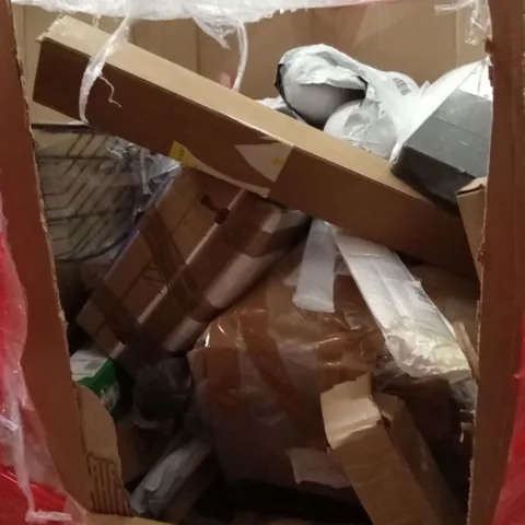 PALLET OF ASSORTED HOUSEHOLD GOODS AND PRODUCTS TO INCLUDE; PILLOW, CHRISTMAS DECORATIONS, BATHROOM SHELF ETC