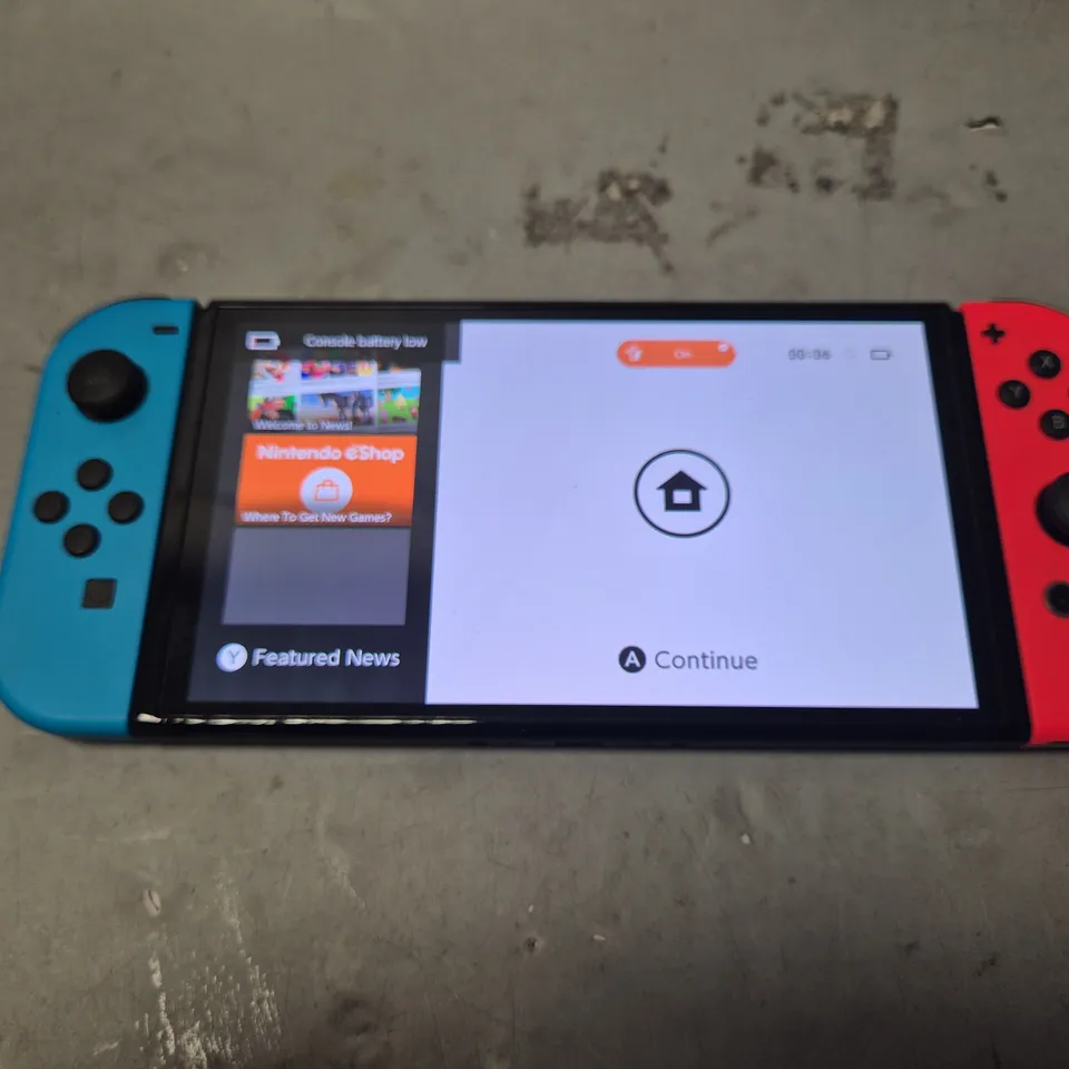 BOXED NINTENDO SWITCH OLED GAMING CONSOLE 