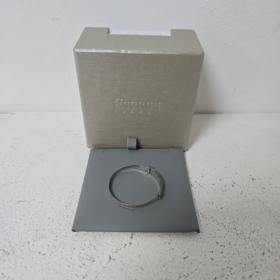 BOXED ESPREE SILVER DC EDGE BANGLE