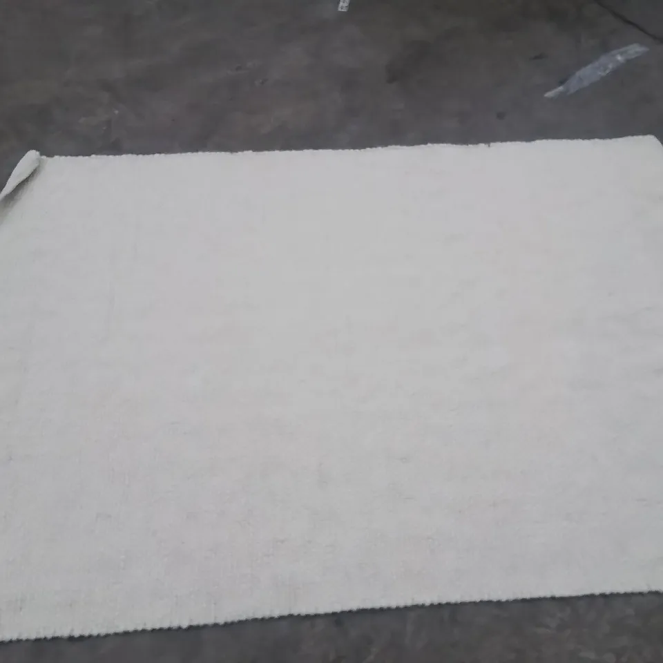 QUALITY DESIGNER AREA RUG - APPROXIMATELY 230X170CM