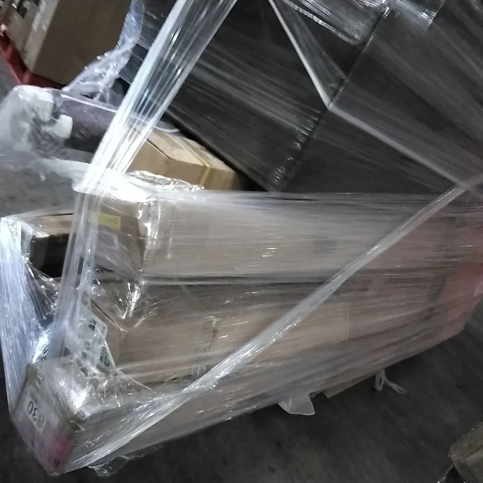 PALLET OF ASSORTED FLAT PACK FURNITURE AND PARTS TO INCLUDE: DINING CHAIRS, SOFA, 4M MANUAL BLIND WITH ZIPPER, PERGOLAS ETC