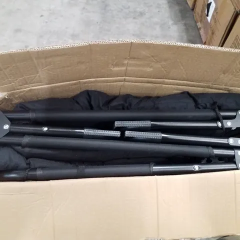 BOXED SUN LOUNGER - BLACK