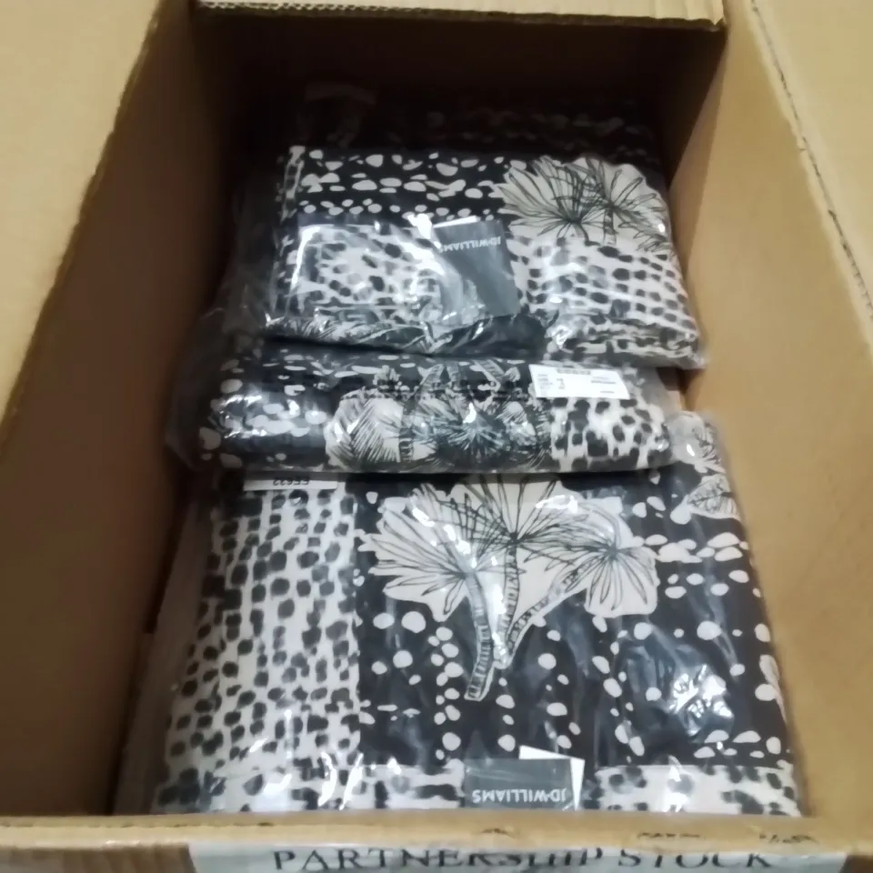 BOXED BRAND NEW APPROXIMATELY 4 JD WILLIAMS LINEN WRAP SKIRT MONO PRINT SIZE 10