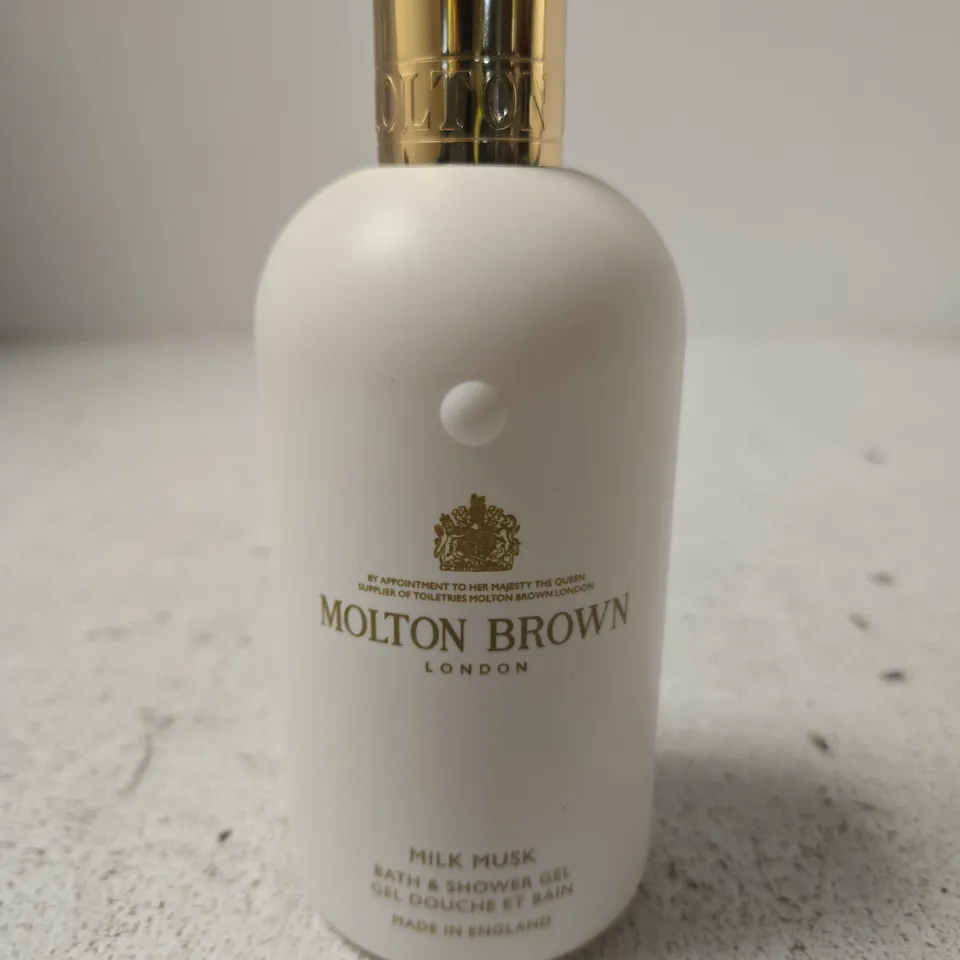MOLTON BROWN MILK MUSK BATH & SHOWER GEL