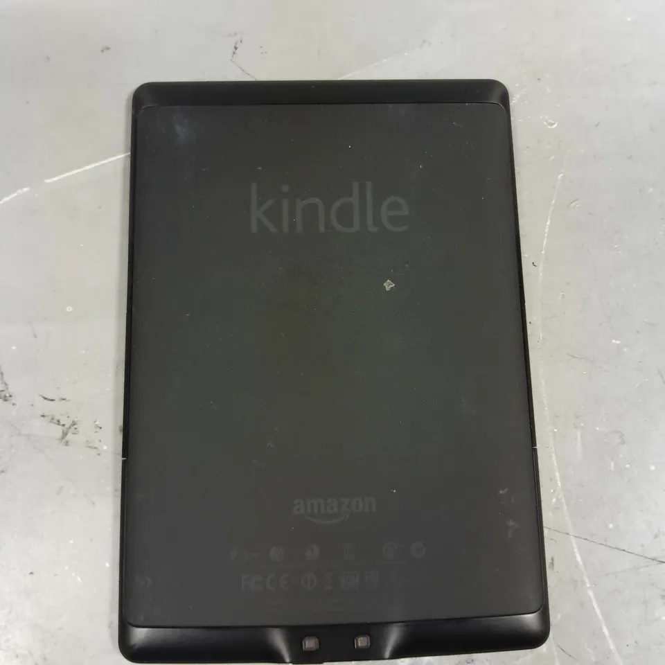 AMAZON KINDLE 4TH GEN E-READER 