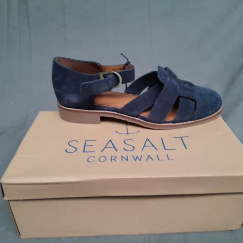 BOXED PAIR OF SEASALT CORNWALL FIRST CHORUS SHOE UK 8
