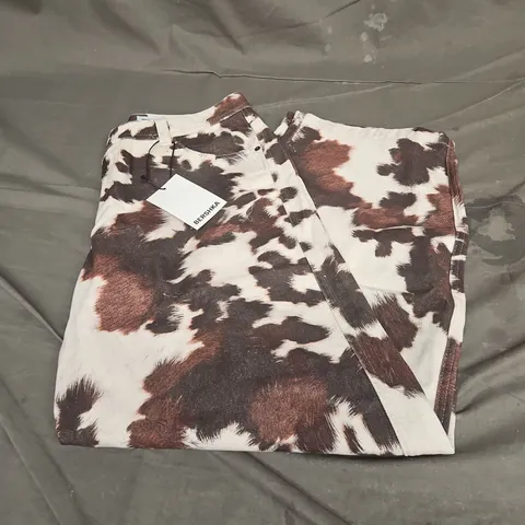 BERSHKA ANIMAL PRINT JEANS IN BROWN MIX SIZE 14