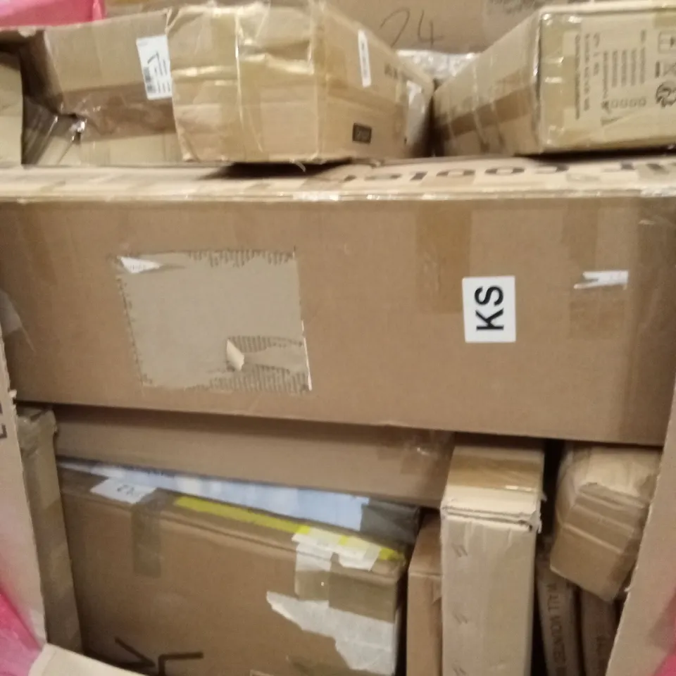 PALLET OF ASSORTED ITEMS INCLUDING: WALL MOUNTED MIRRORS, DONE CAMPING TENT, BOXED FURNITURE ETC 