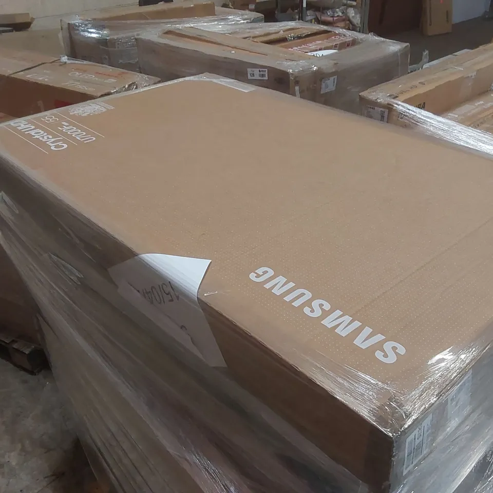 PALLET CONTAINING A LARGE QUANTITY OF ASSORTED DAMAGED TVs