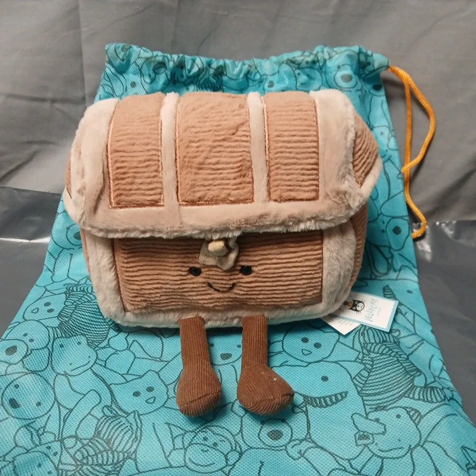 JELLYCAT AMUSEABLES CHEST PLUSH TOY – TREASURE CHEST (JELLYCAT LONDON)