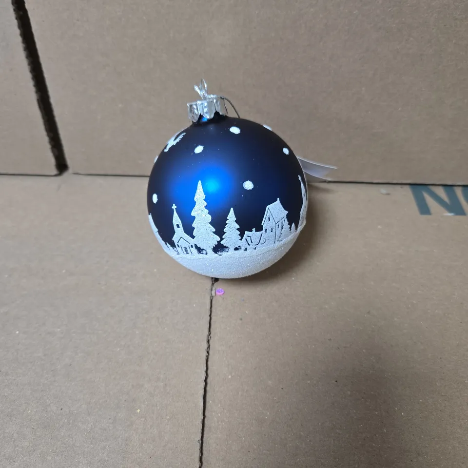 BOX OF 8 X 12 GISELA GRAHAM LONDON BLUE CHRISTMAS BAUBLES WITH WINTER VILLAGE PATTERN