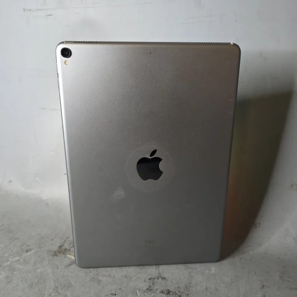 APPLE IPAD PRO MODEL A1701