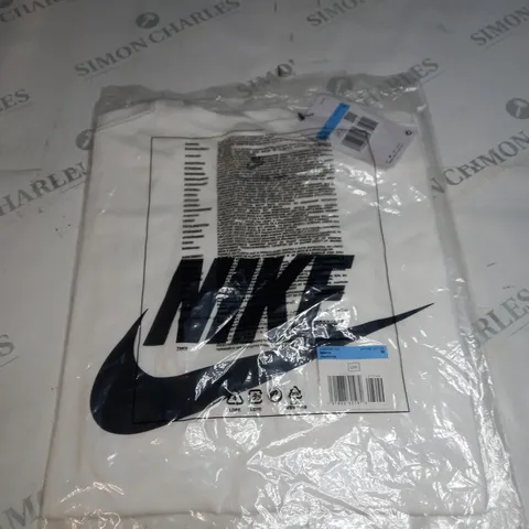 BAGGED NIKE LOGO T-SHIRT SIZE M