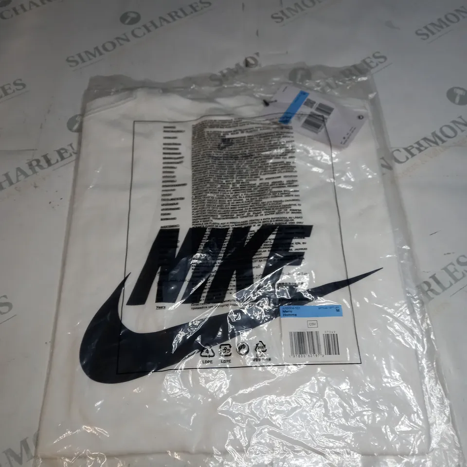 BAGGED NIKE LOGO T-SHIRT SIZE M 