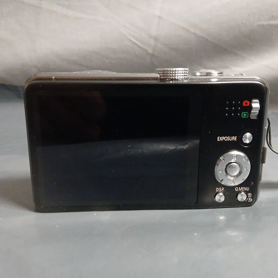 LUMIX DIGITAL CAMERA  - PANASONIC TZ27