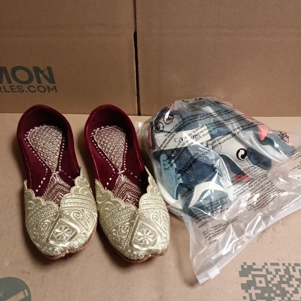 APPROXIMATELY 10 ASSORTED PAIRS OF FOOTWEAR PRODUCTS IN VARIOUS STYLES & SIZES 