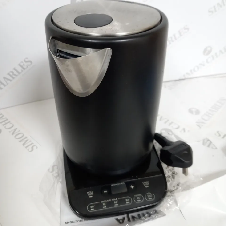 BOXED NINJA PERFECT TEMPERATURE KETTLE KT200UK