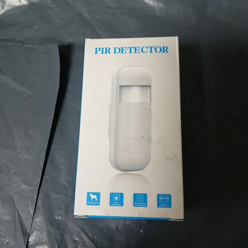 PIR DETECTOR MOTION SENSOR – BOXED