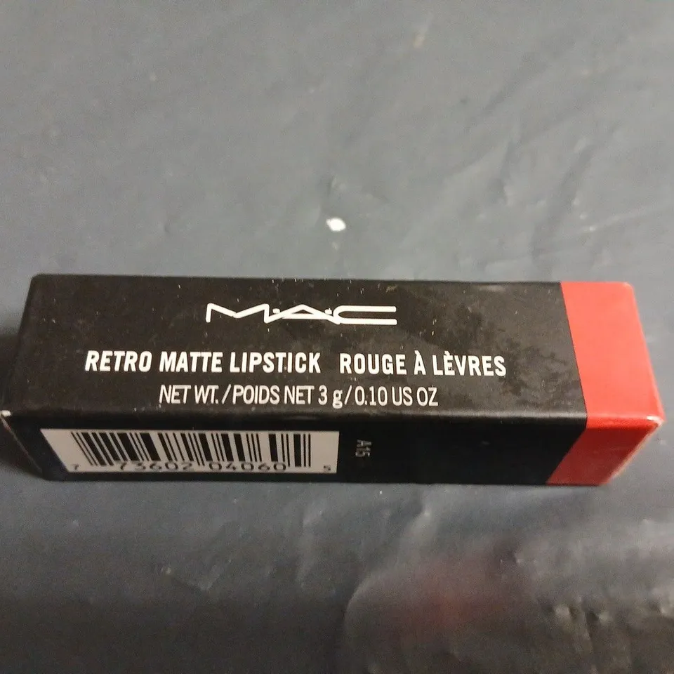 MAC RETRO MATTE LIPSTICK – RUBY WOO (707)
