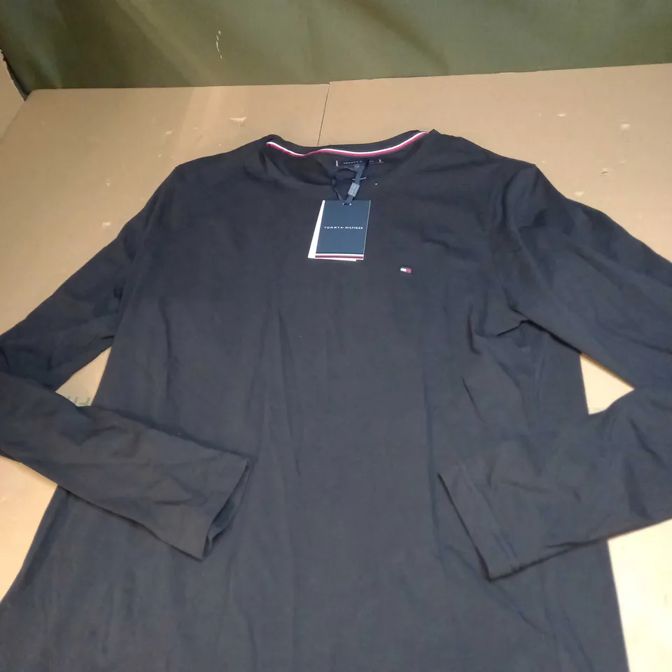 MENS TOMMY HILFIGER LOGO LONG SLEEVED T-SHIRT SIZE XL