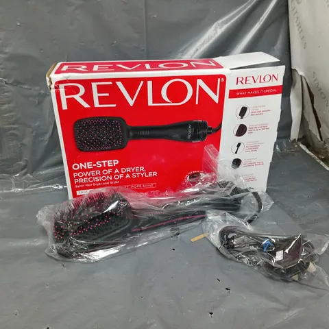 REVOLON ONE STEP HAIR DRYER